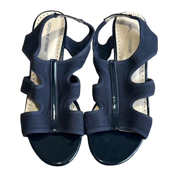 ADRIENNE VITTADINI 'Clint' Wedge Sandal, Navy. Size 10. - Picture 1 of 5